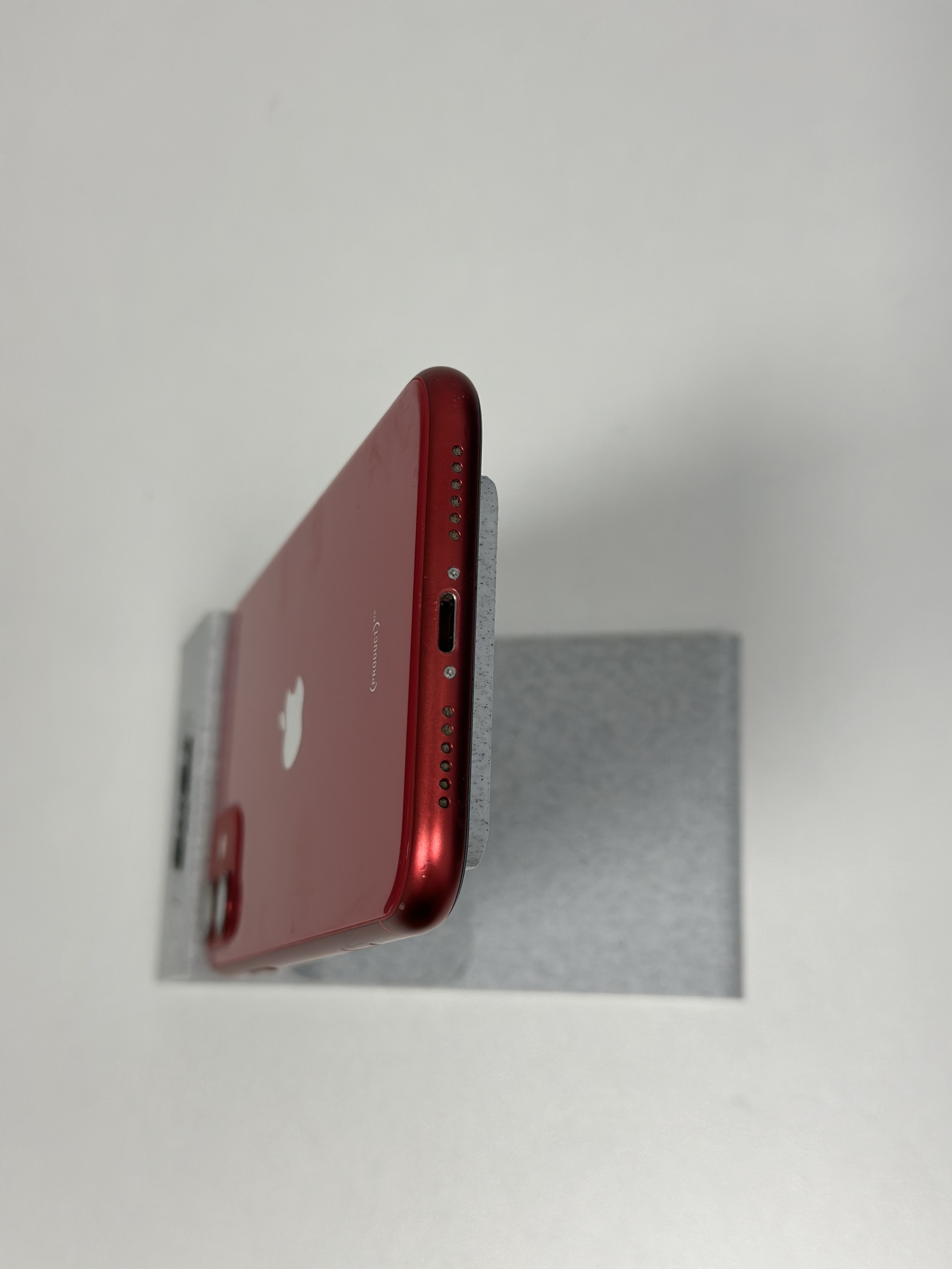 Apple iPhone 11 256GB Red