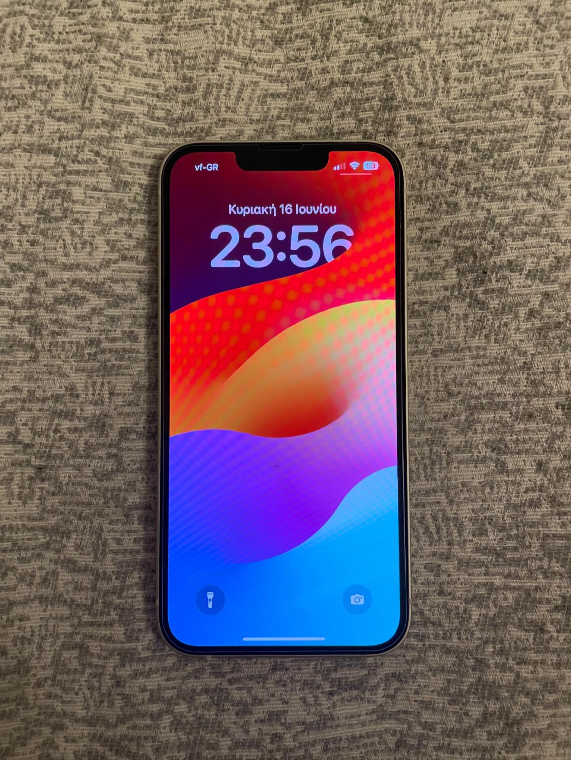 Apple iPhone 13 128GB Starlight