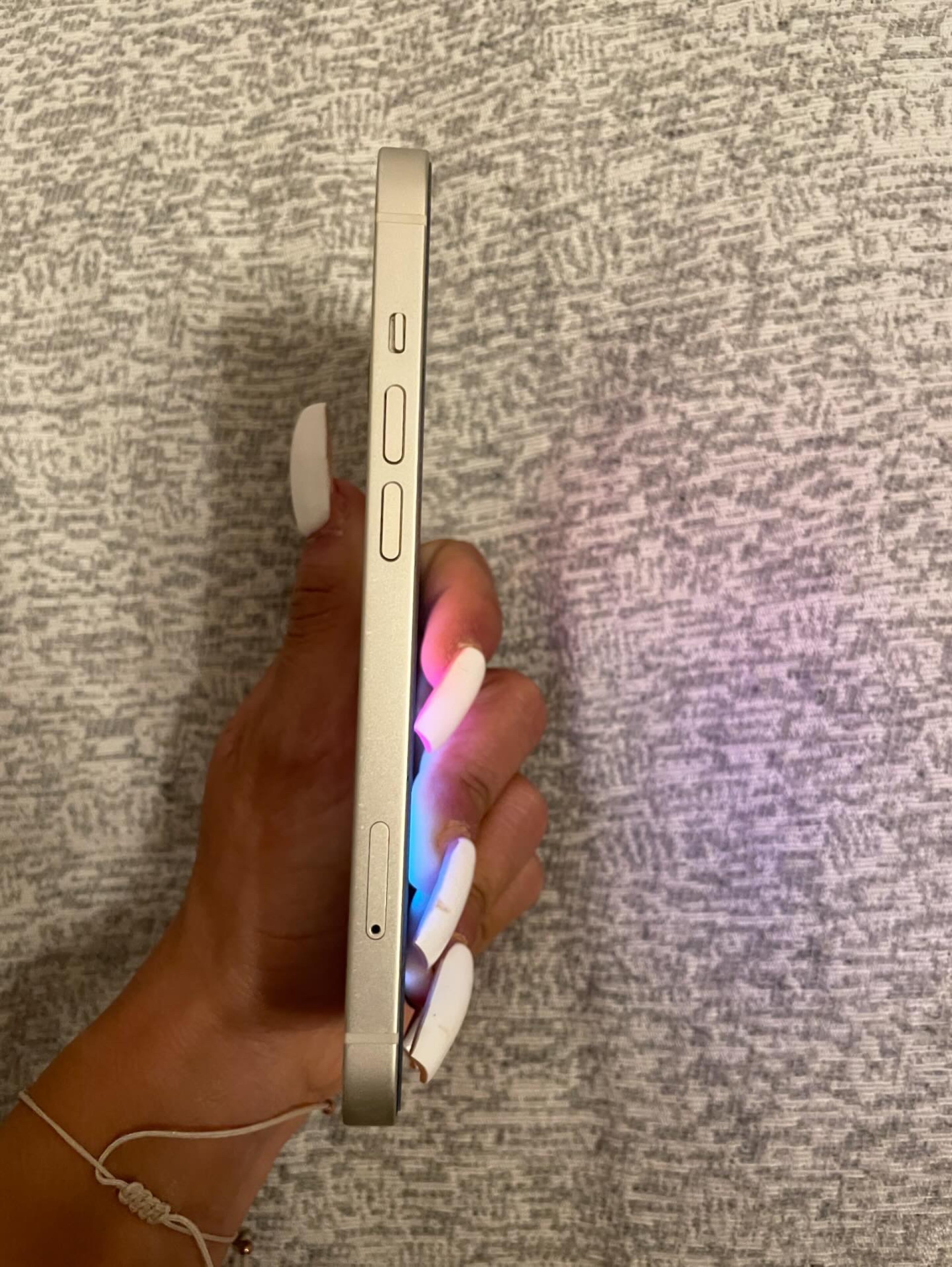 Apple iPhone 13 128GB Starlight