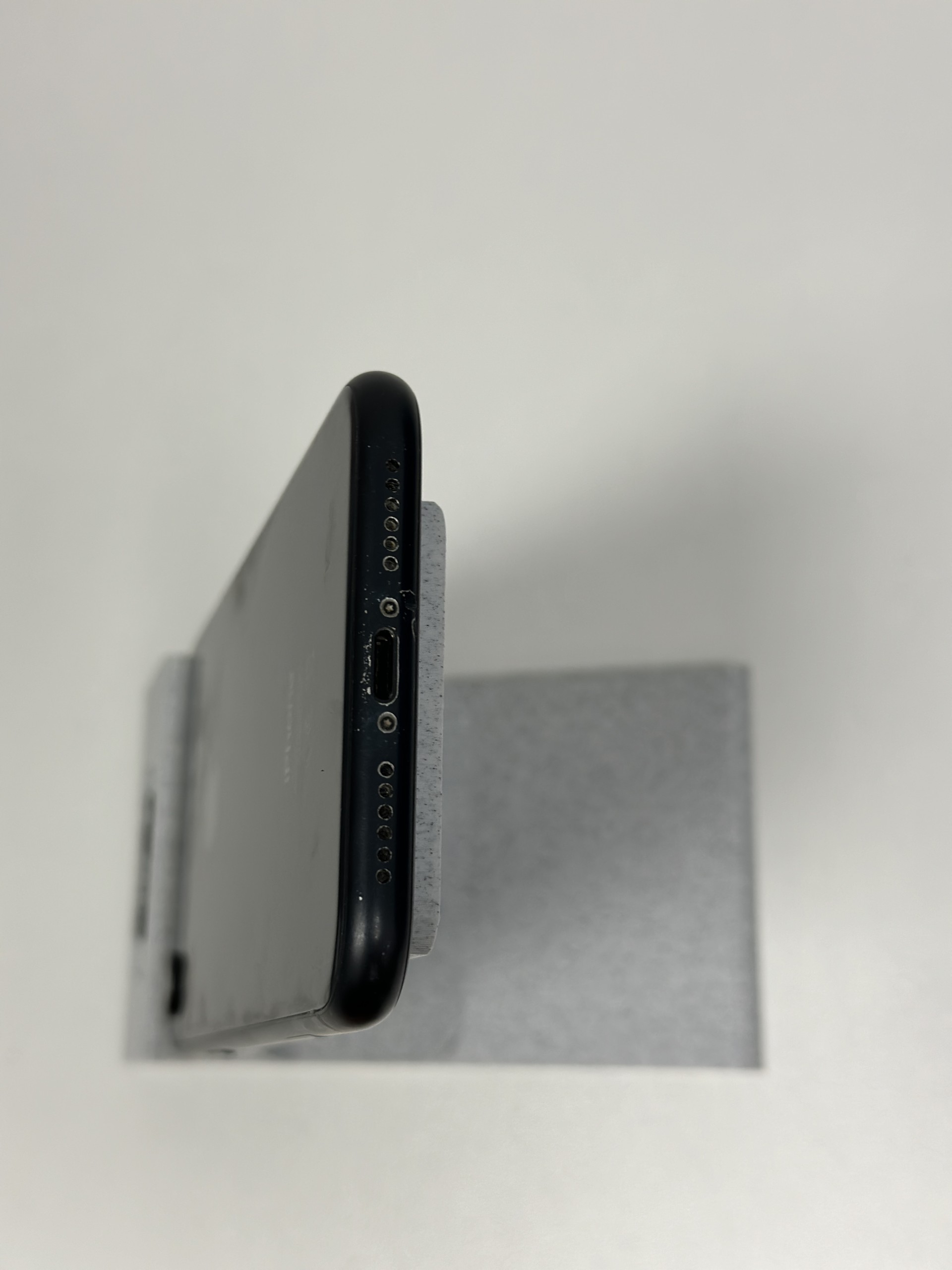 Apple iPhone XR 64GB Black