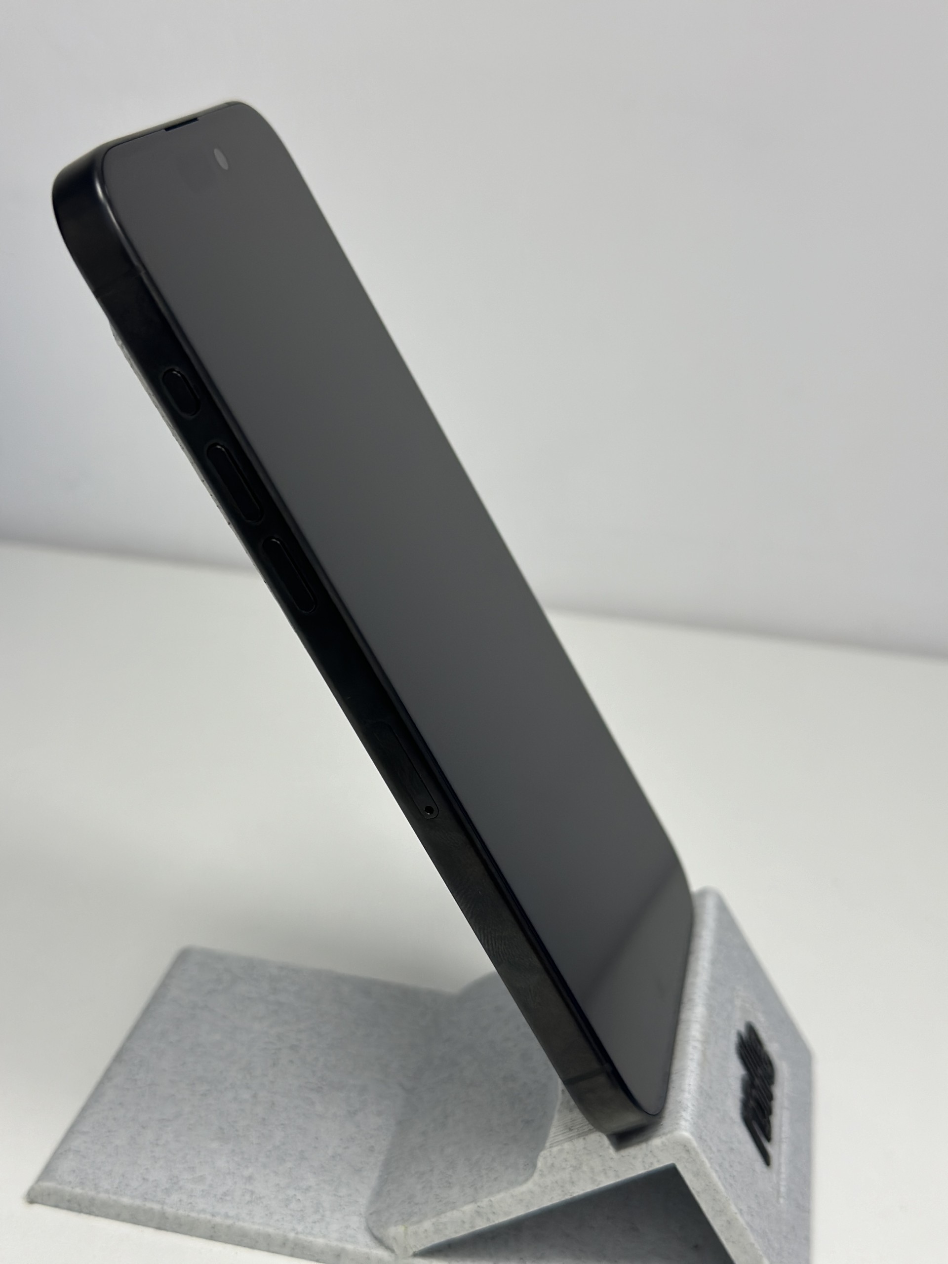 Apple iPhone 15 Pro Max 1TB Black Titanium