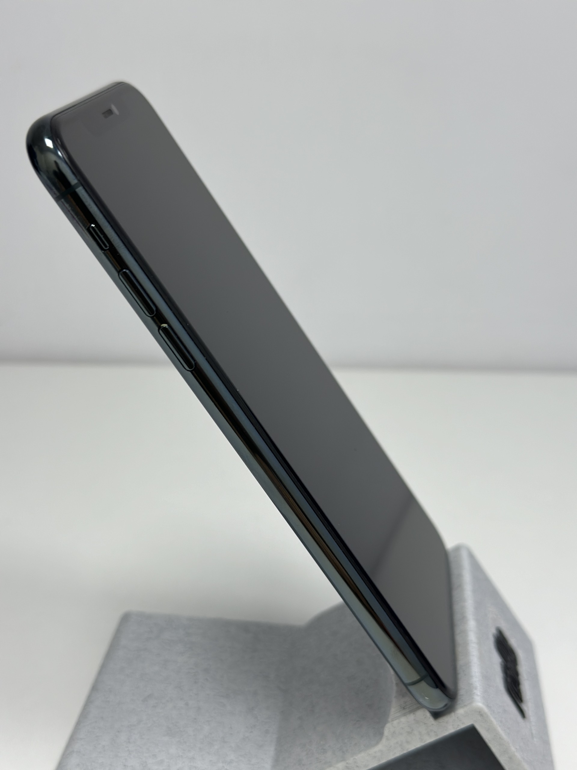 Apple iPhone 11 Pro Max 64GB Matte Midnight Green