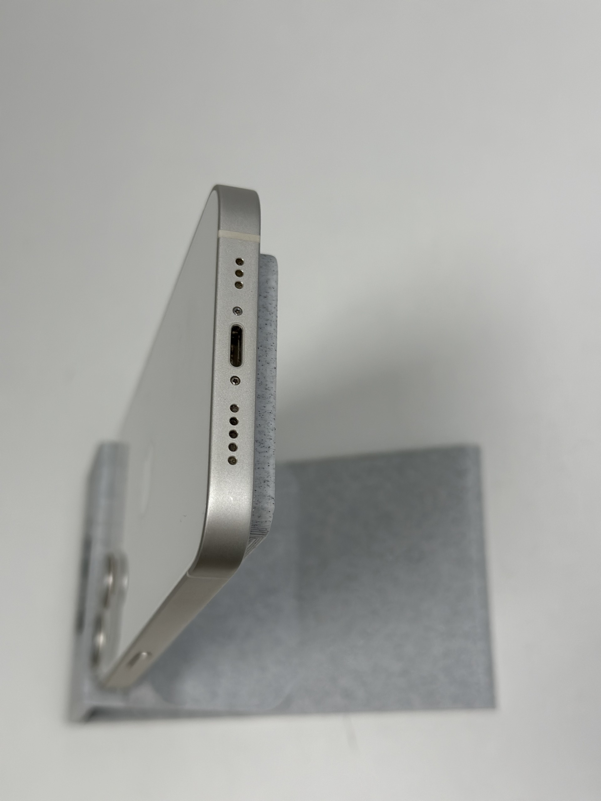 Apple iPhone 13 128GB Starlight