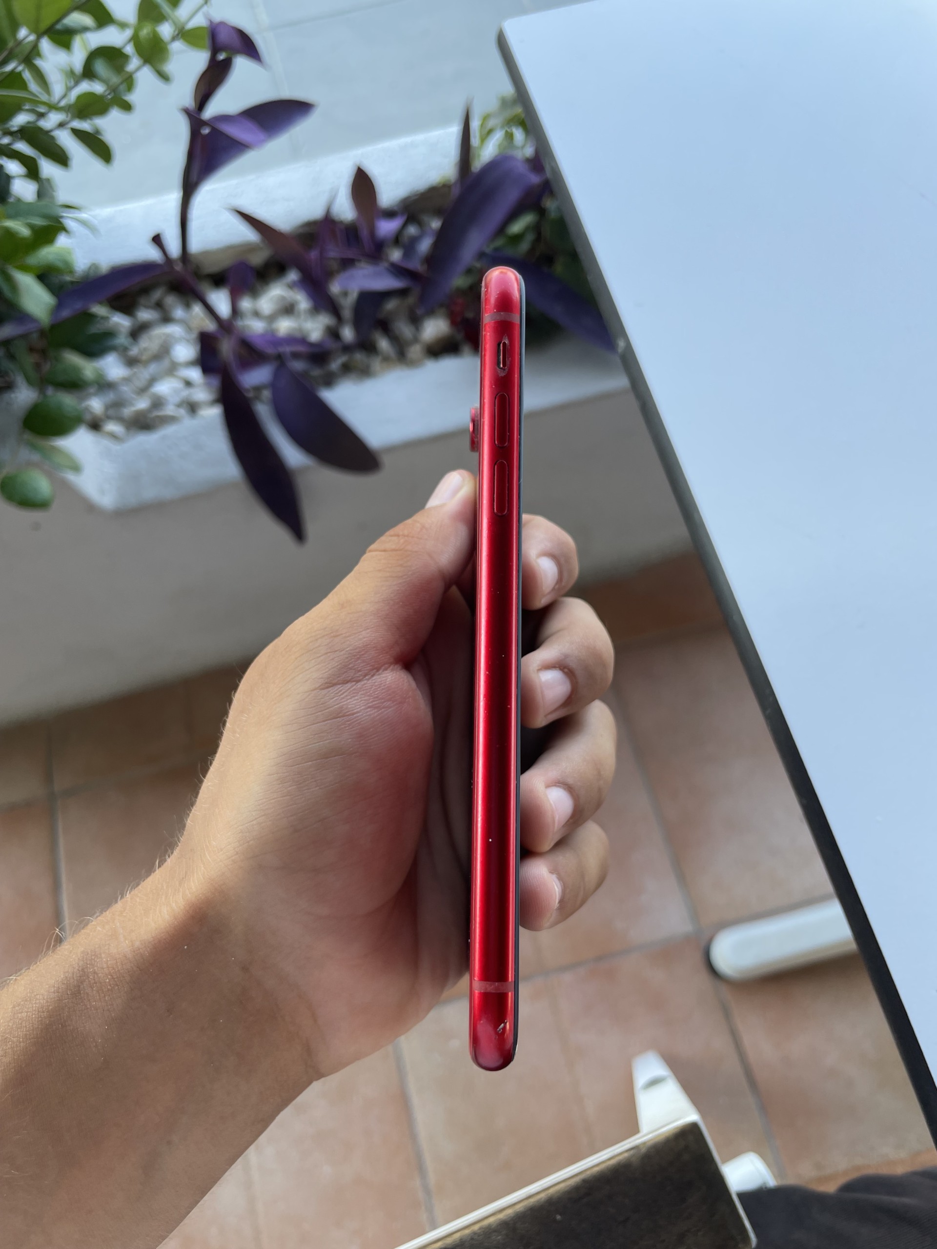 Apple iPhone XR 64GB Red