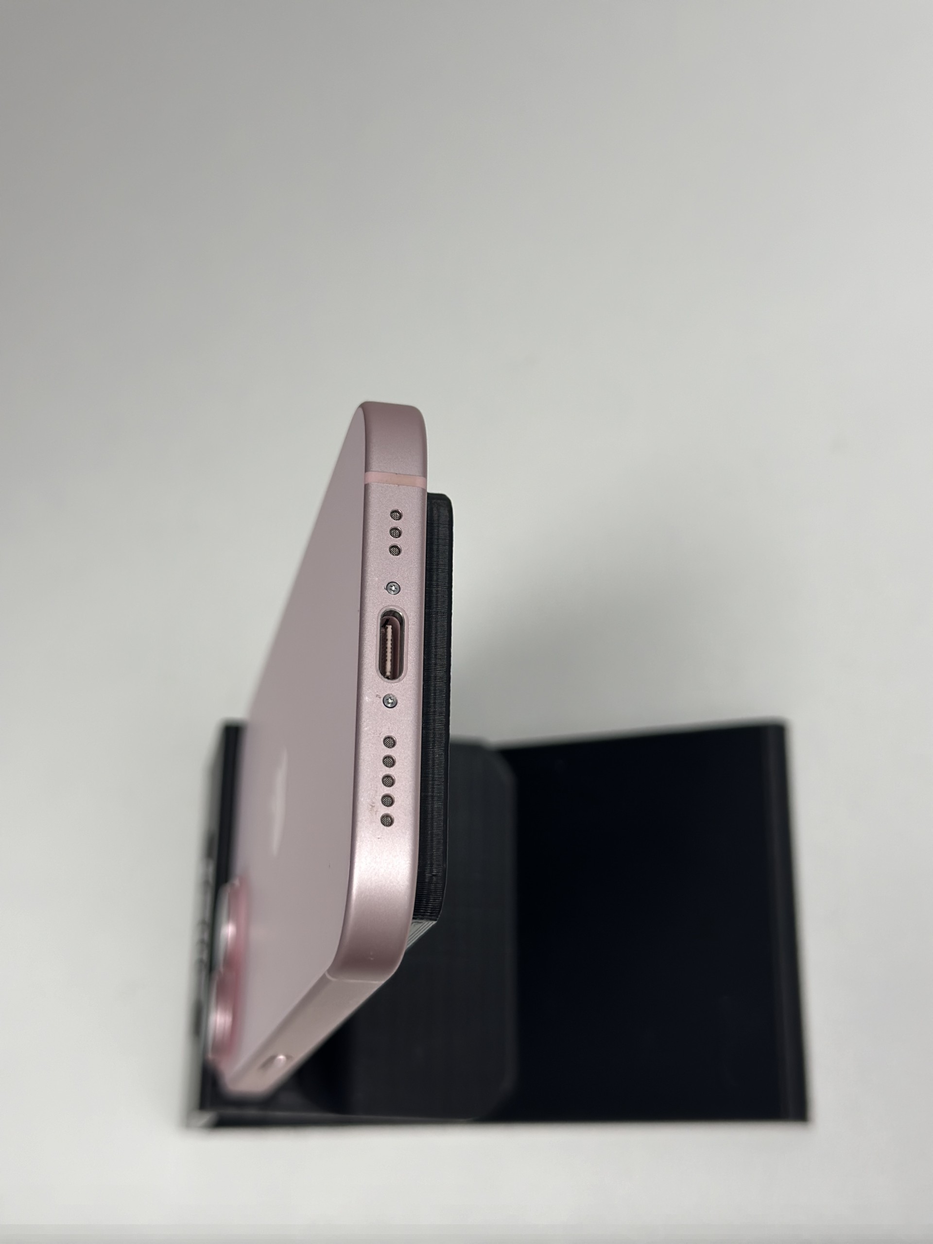 Apple iPhone 15 128GB Pink