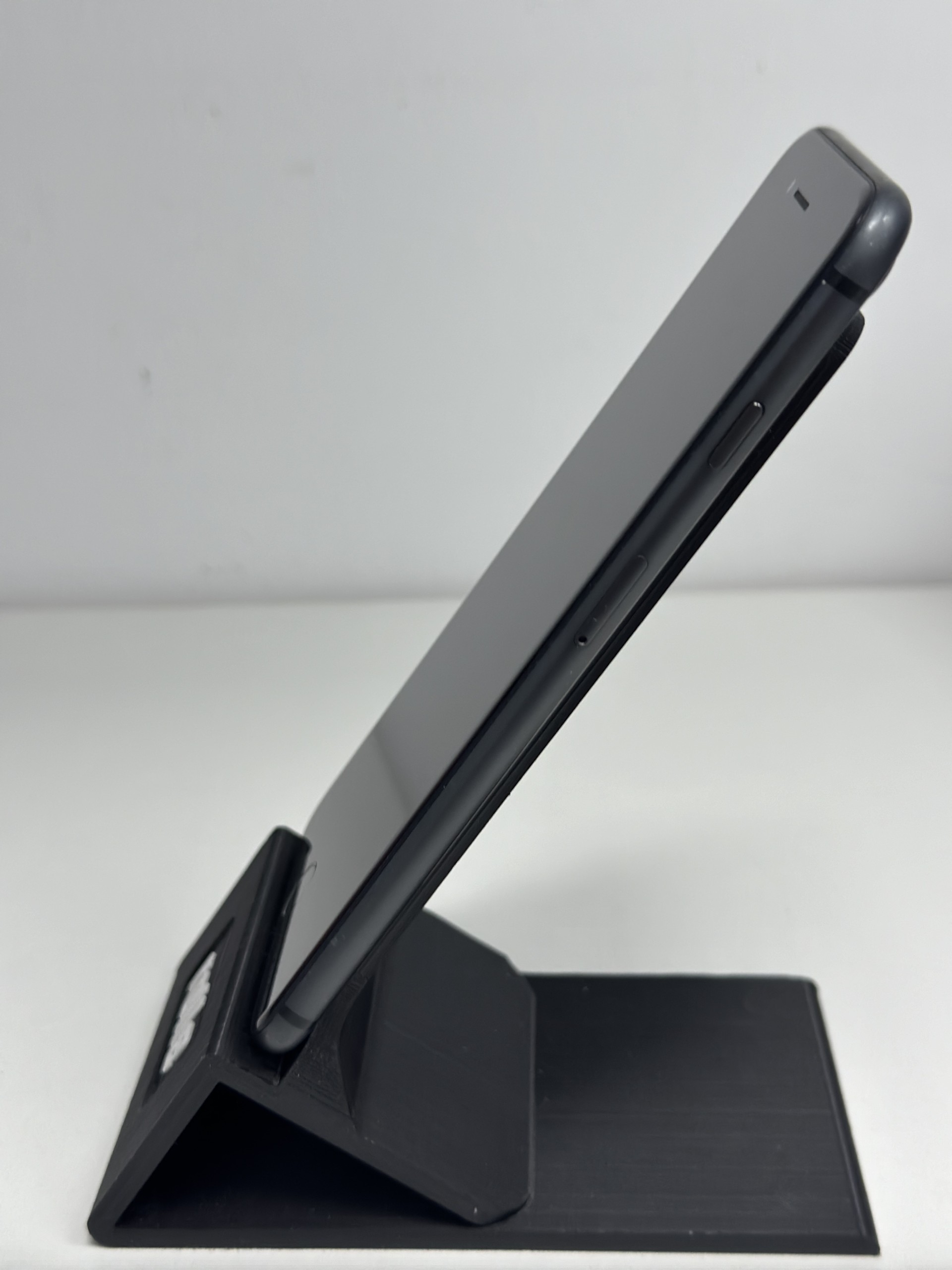 Apple iPhone 8 Plus 64GB Space Gray