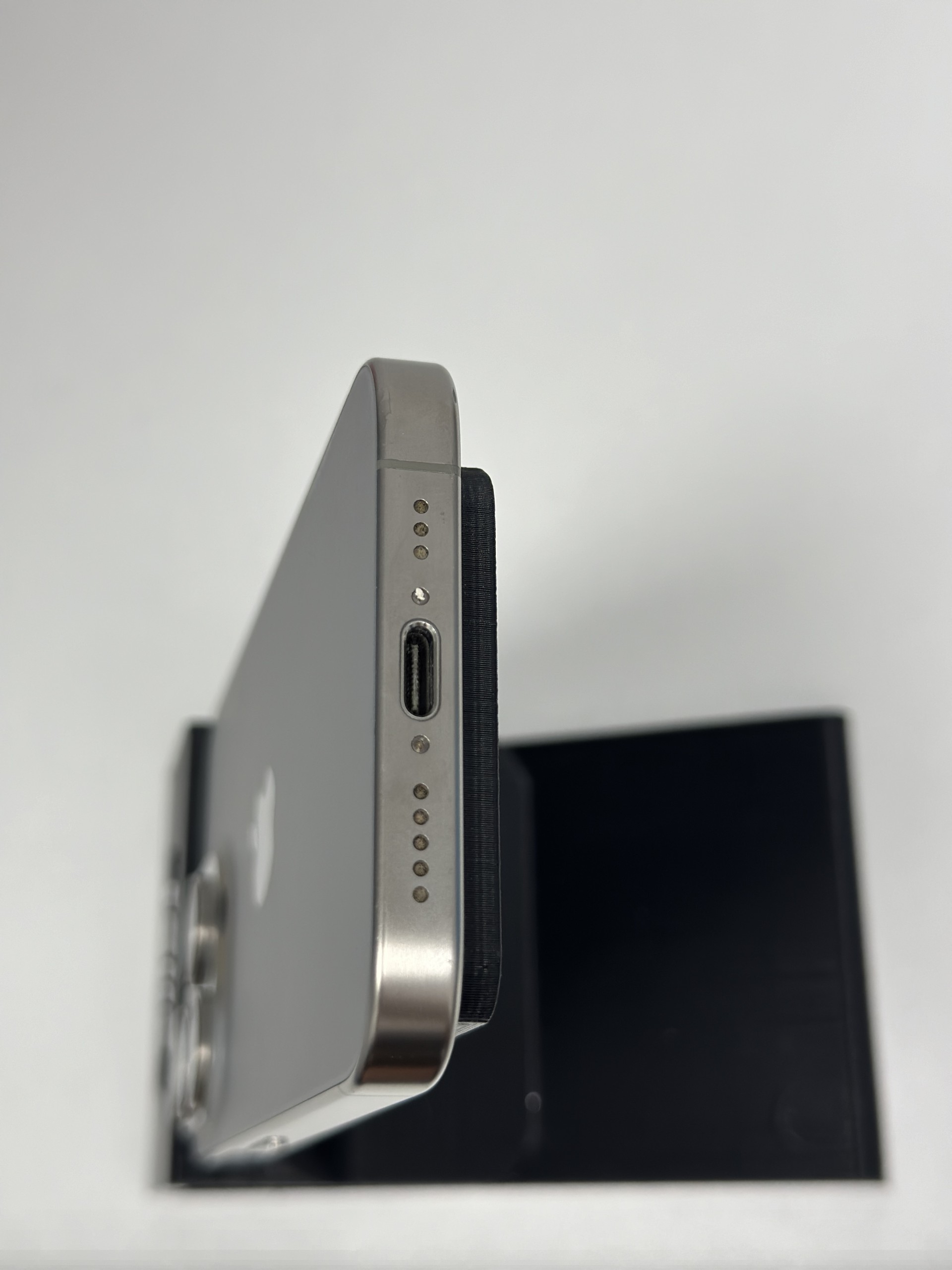 Apple iPhone 15 Pro 256GB Natural Titanium