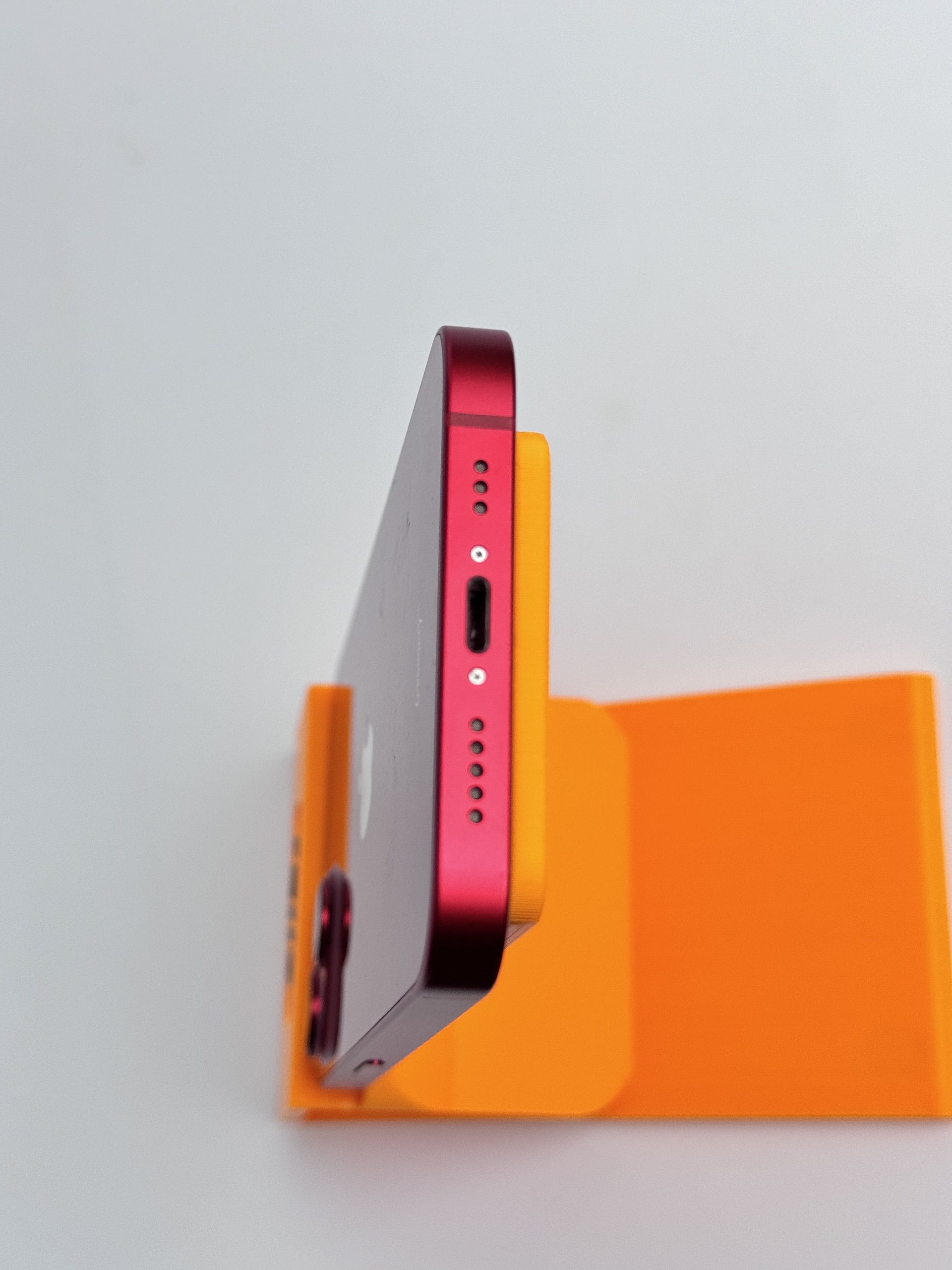 Apple iPhone 13 128GB Red