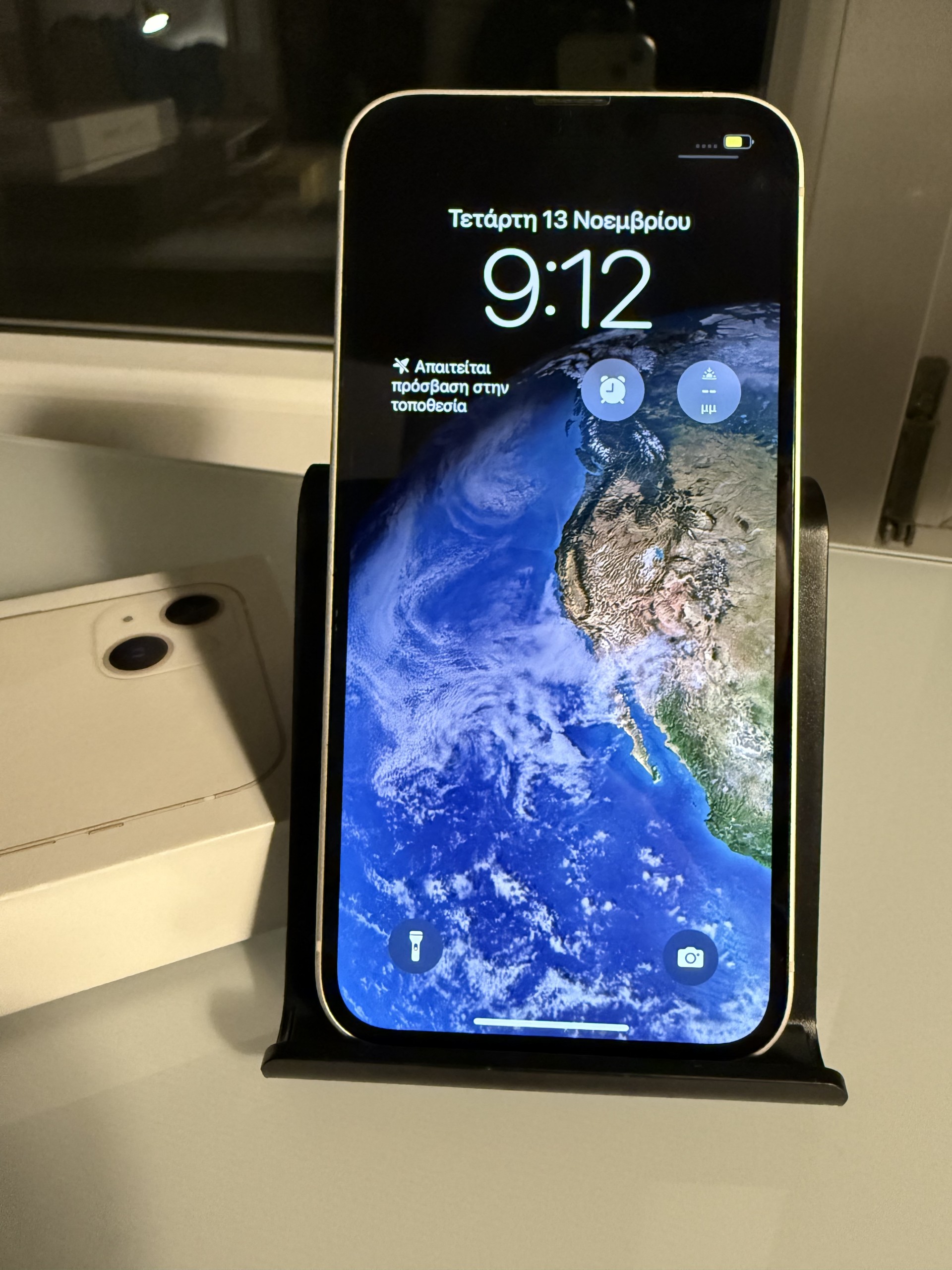 Apple iPhone 13 128GB Starlight