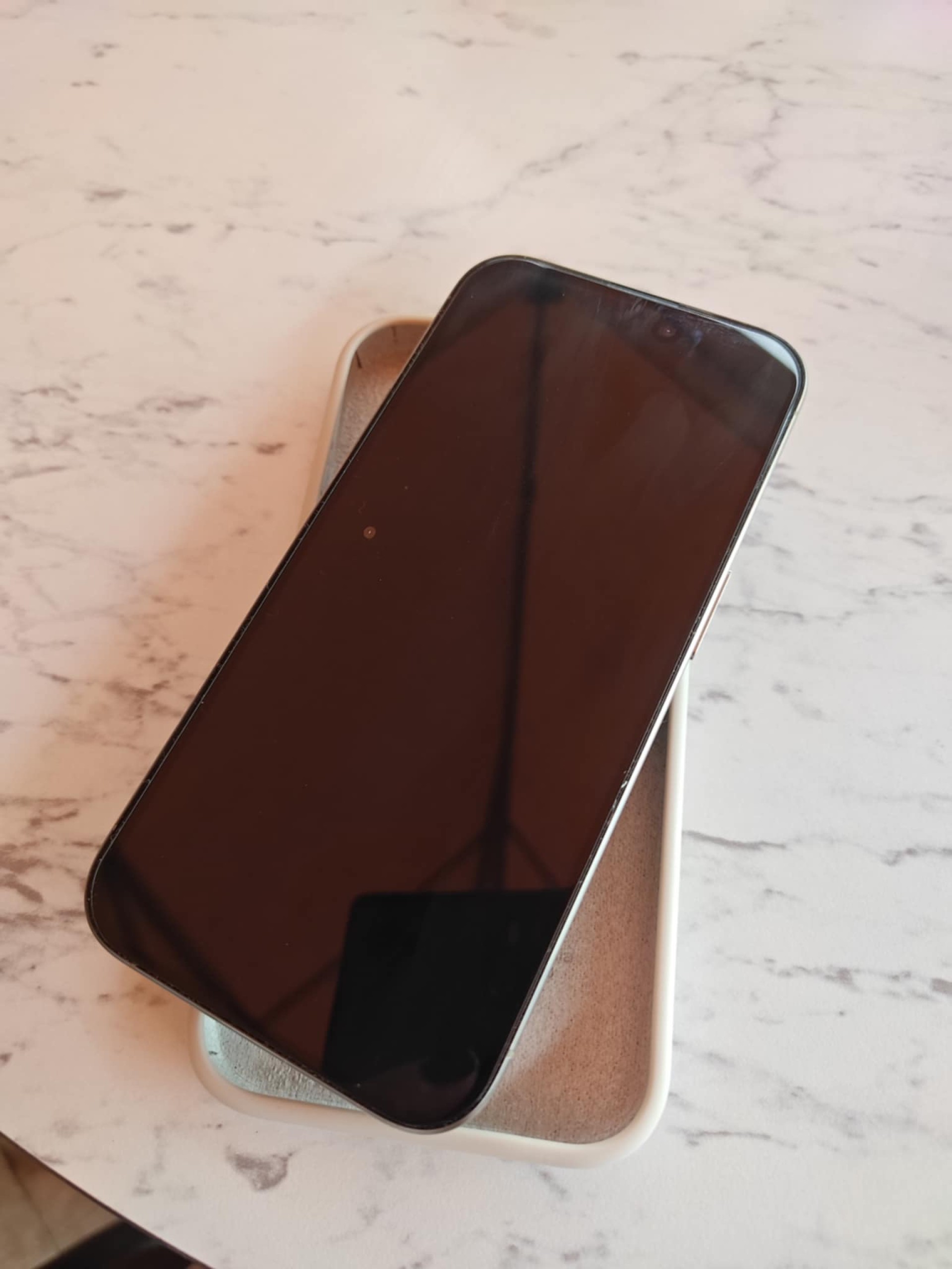 Apple iPhone 15 Pro 128GB Natural Titanium