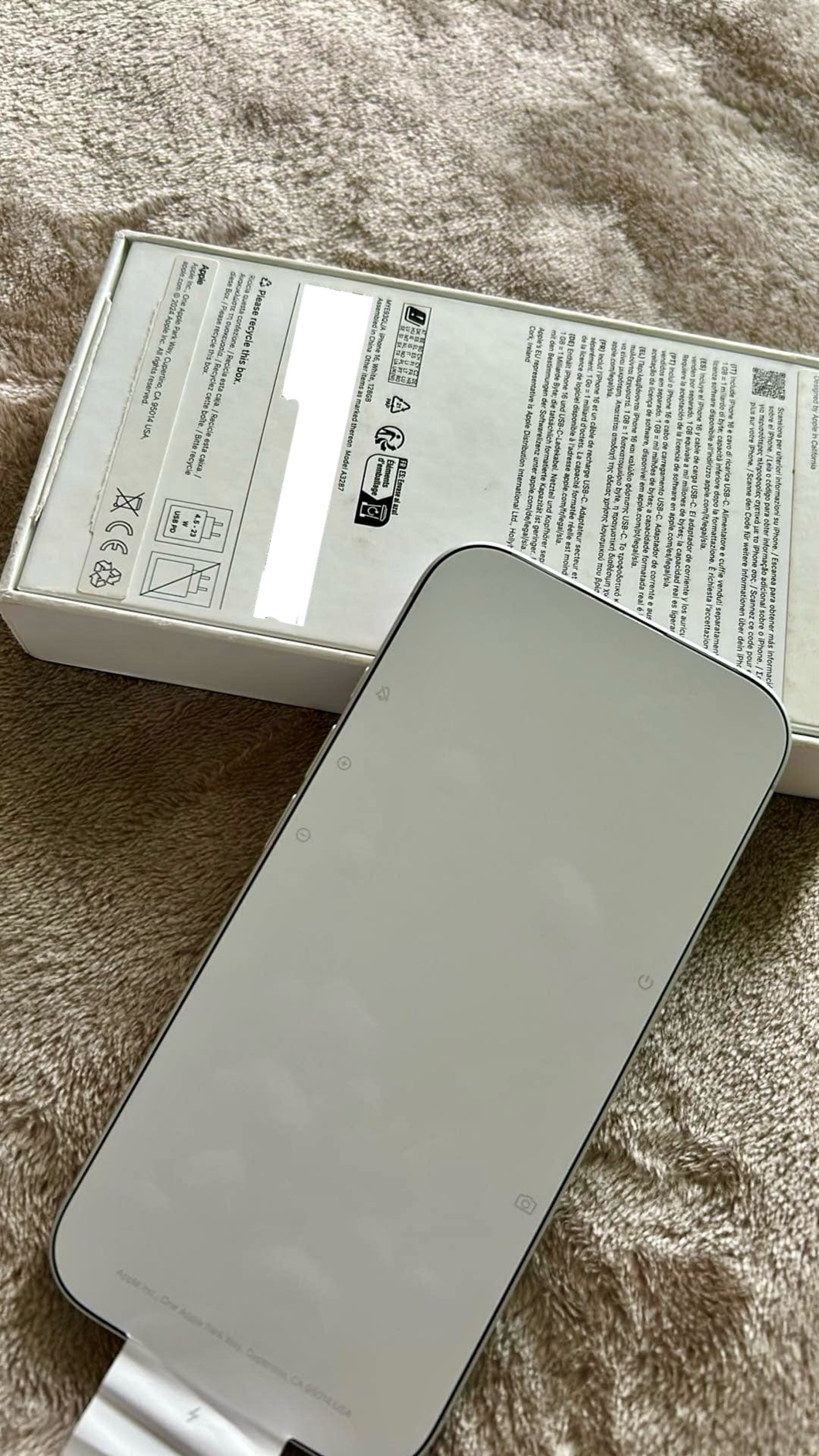 Apple iPhone 16 128GB White