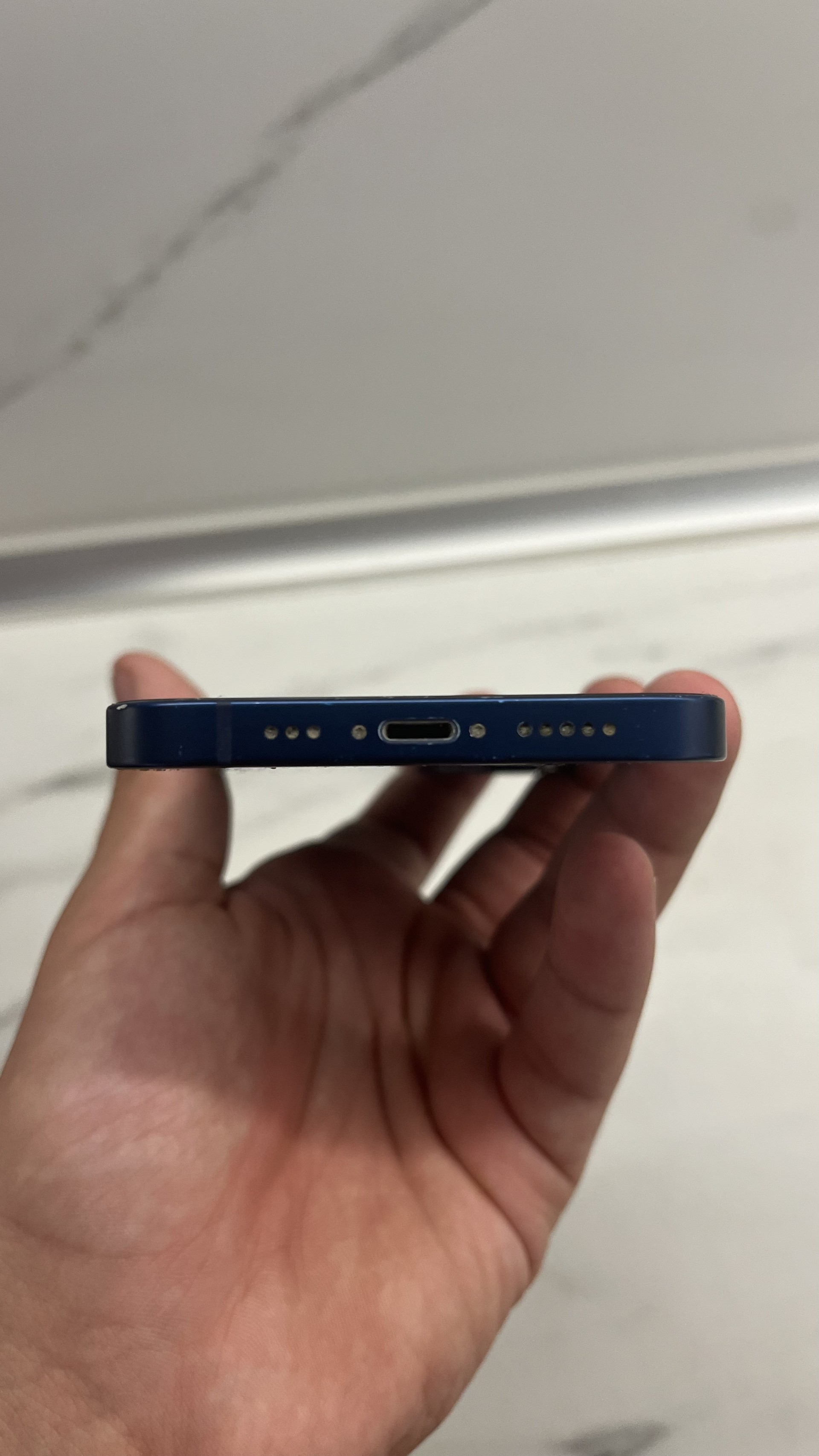 Apple iPhone 12 64GB Blue